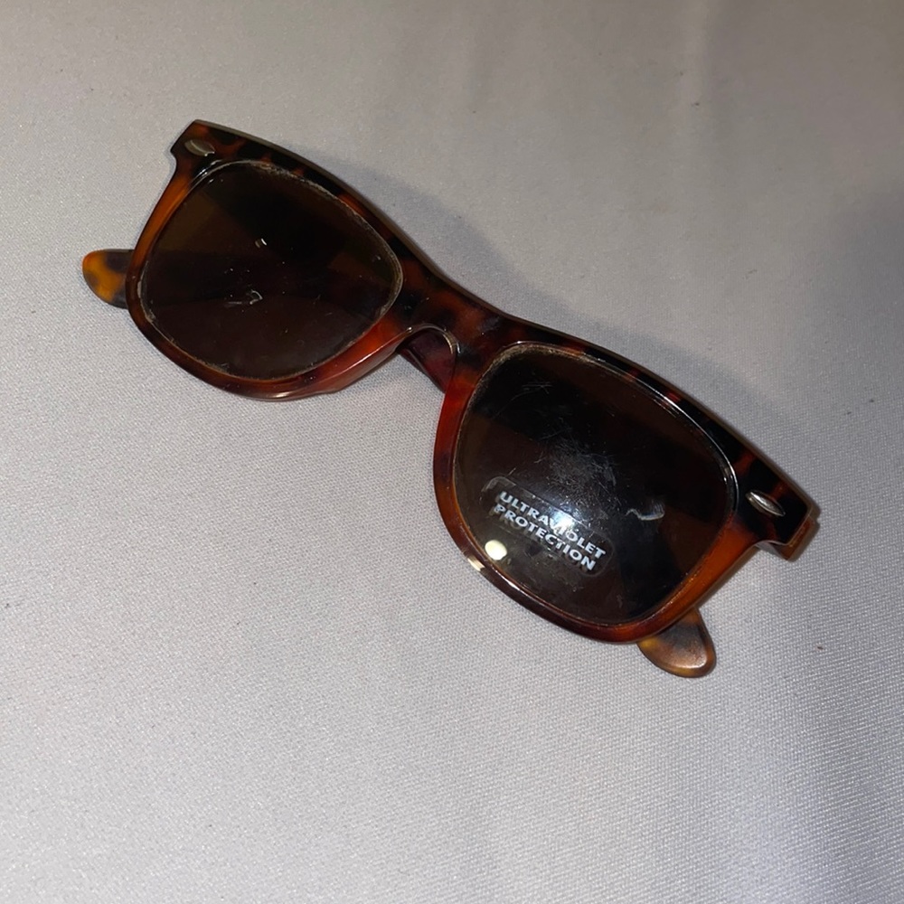 Sunglasses, ultraviolet protection GUCCI EDITOON